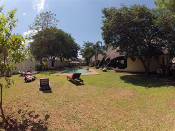 מפלי ויקטוריה Adventure Lodge מראה חיצוני תמונה