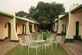 מפלי ויקטוריה Adventure Lodge מראה חיצוני תמונה